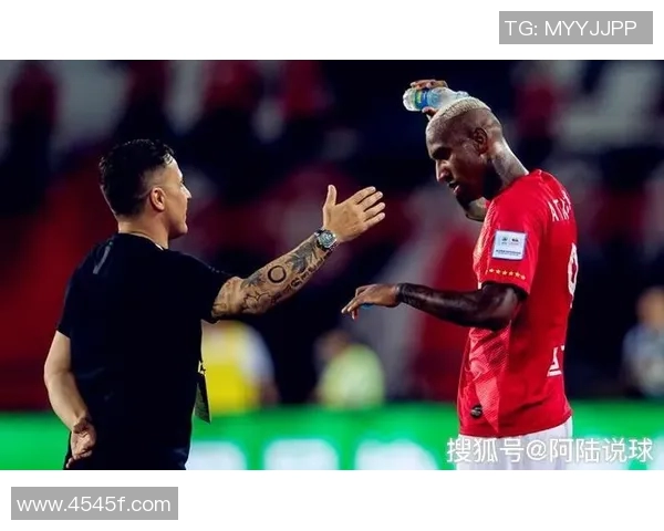 恒大与鹿岛精彩对决全程重播回顾赛场激情与精彩瞬间 恒大与鹿岛精彩对决全程重播回顾赛场激情与精彩瞬间